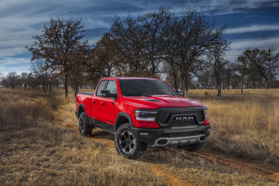  Dodge Ram 1500 Rebel Quad Cab (DT) 2018 года  (фото 25 из 36)